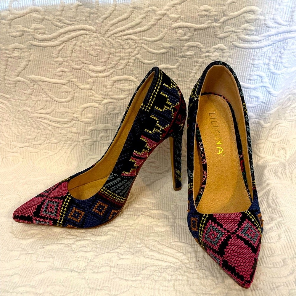Vintage Inspired Liliana Heels - Picture 1 of 4